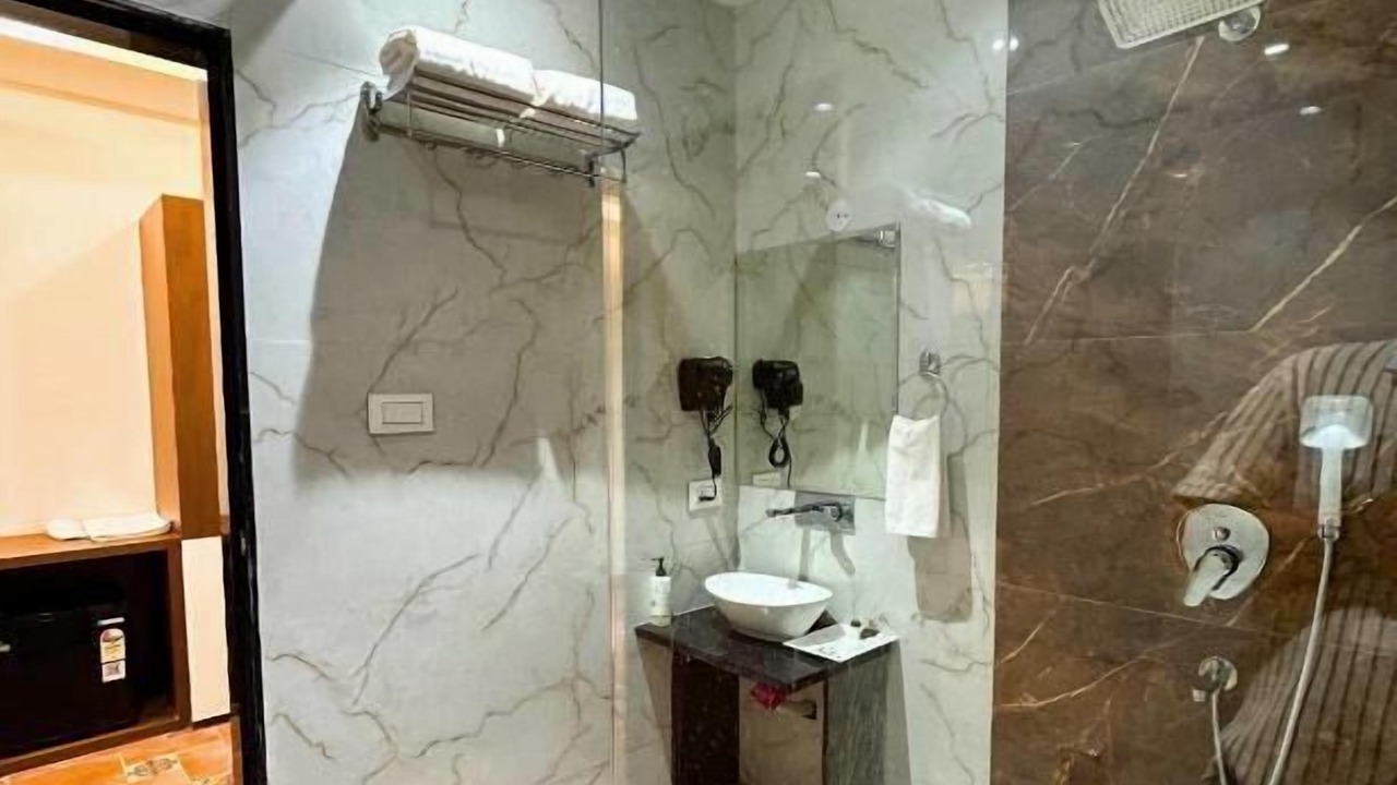 Photo of Bathroom in Rau
