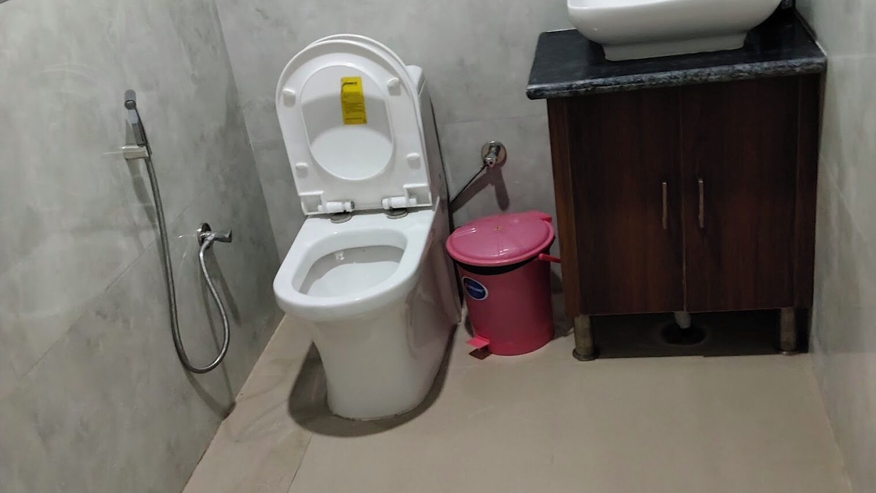 Photo of Bathroom in Tehri