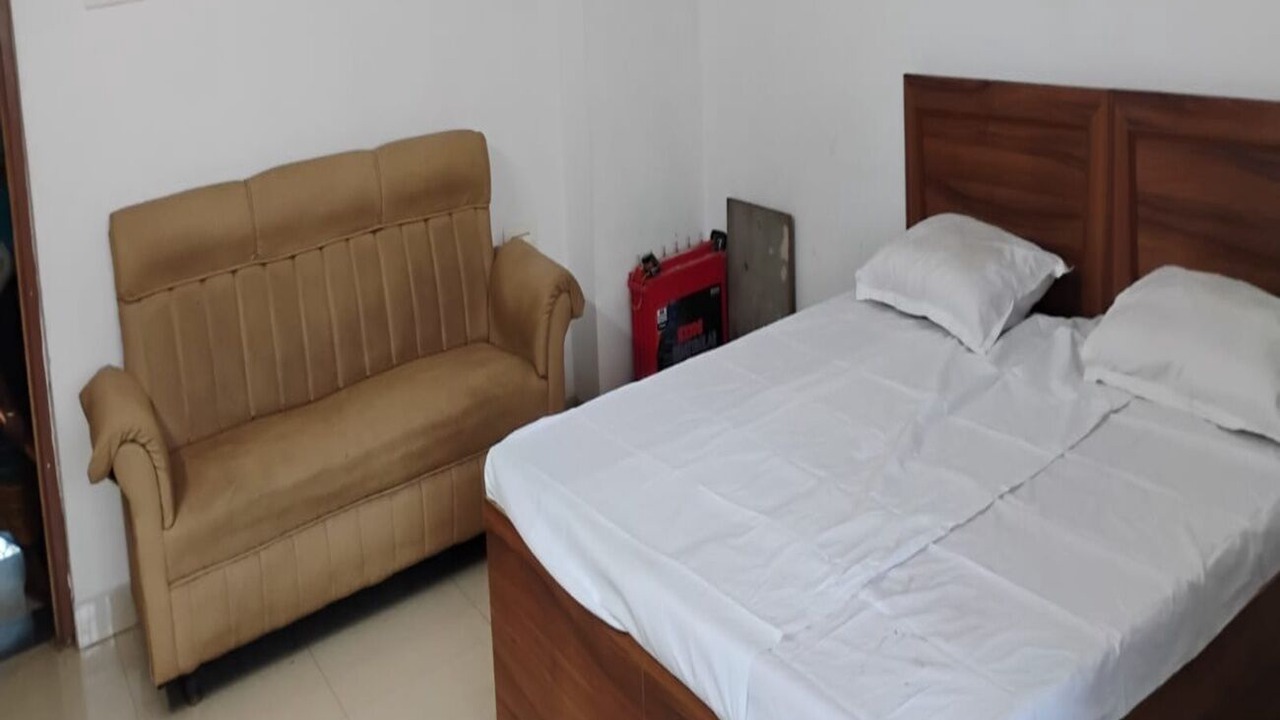 Photo of Bedroom in Medinipur