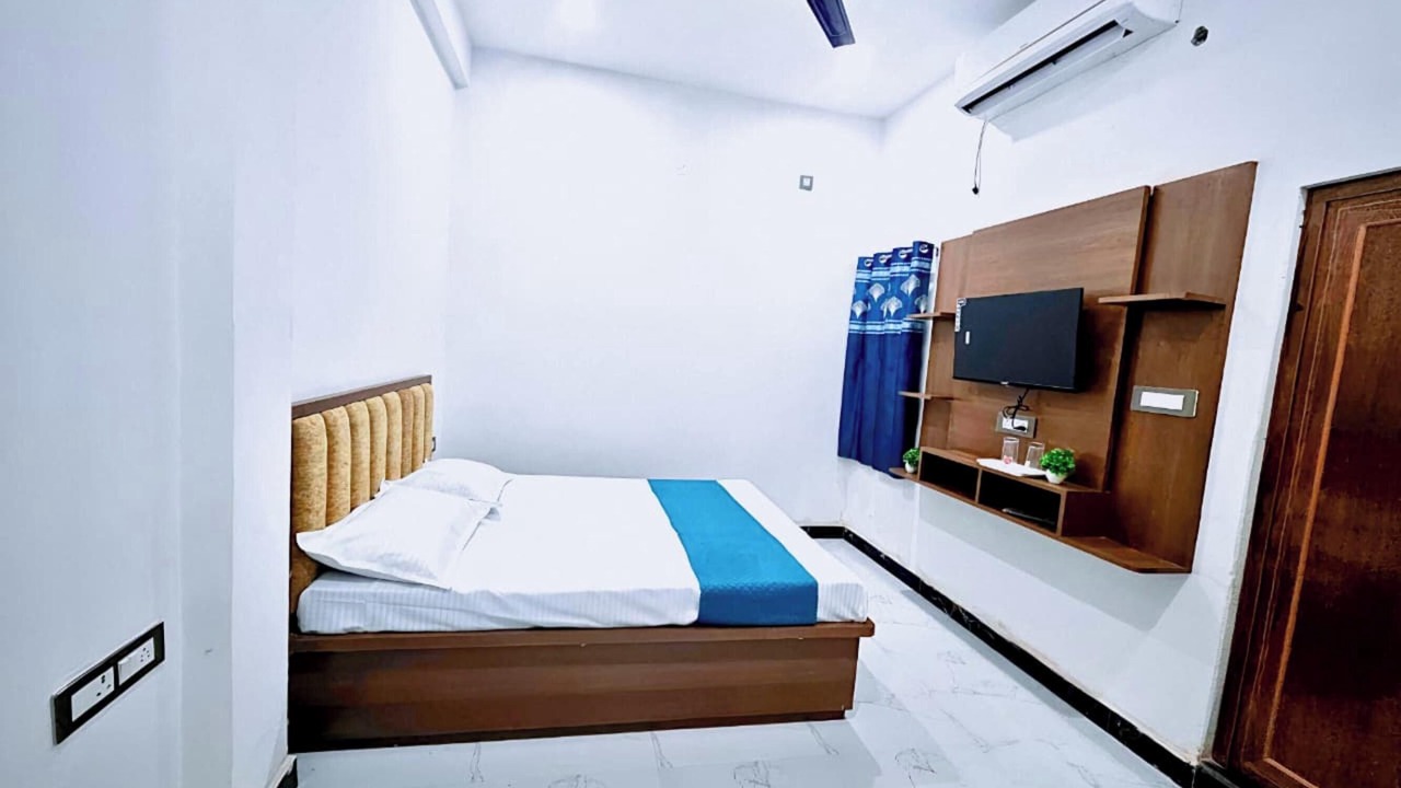 Photo of Bedroom in Sarnath