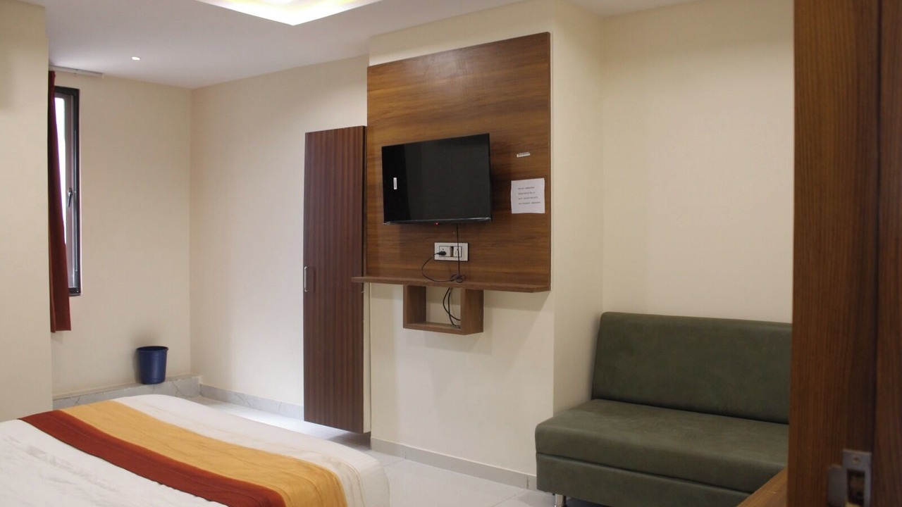 Photo of Bedroom in Sabarmati