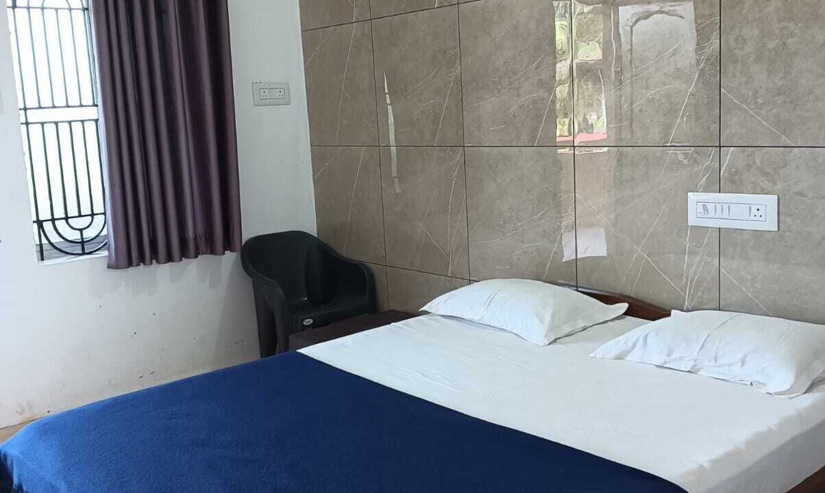 Photo of Bedroom in Murudeshwara