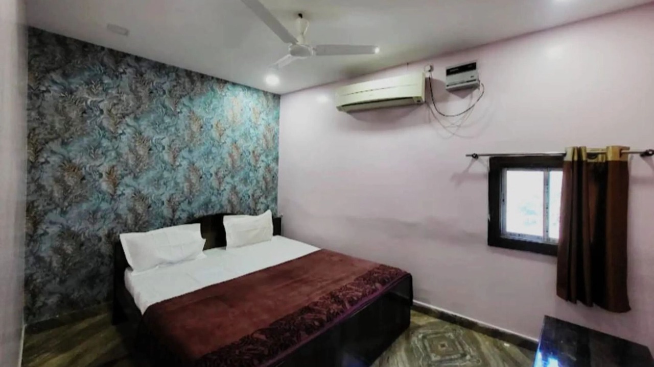 Photo of Bedroom in Dhanbad