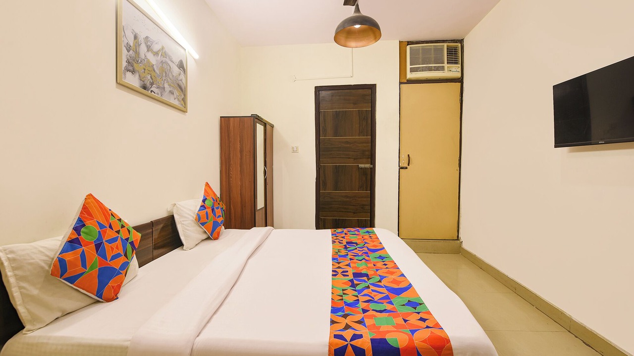 Photo of Bedroom in East of Kailash