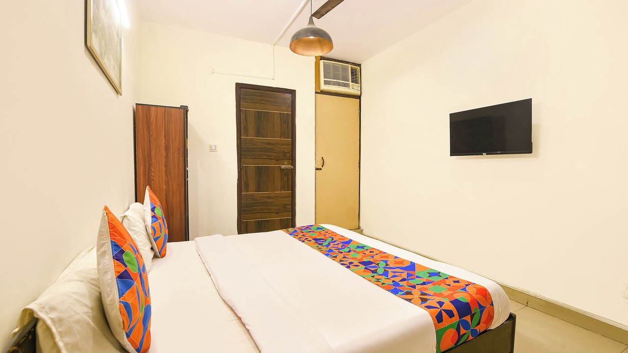 Photo of Bedroom in East of Kailash