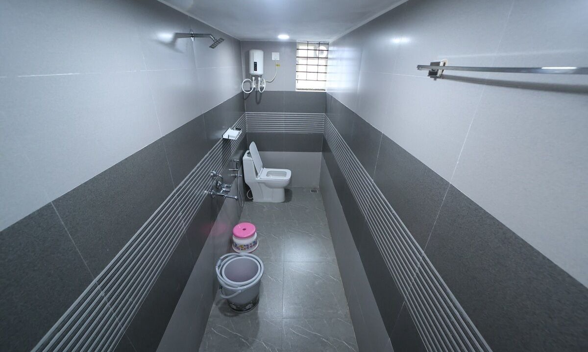 Photo of Bathroom in Murudeshwara