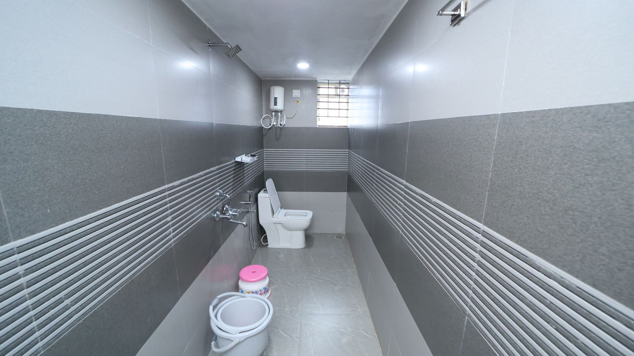 Photo of Bathroom in Murudeshwara