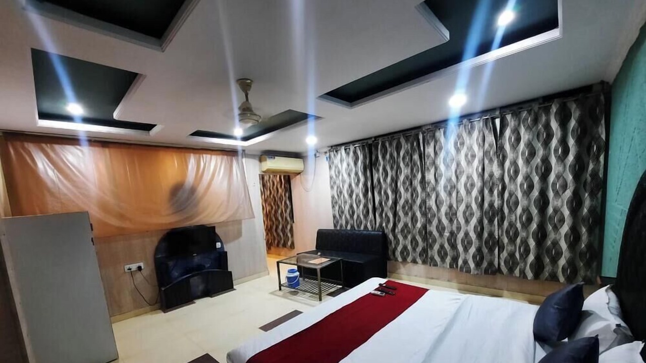 Photo of Bedroom in Pachmarhi