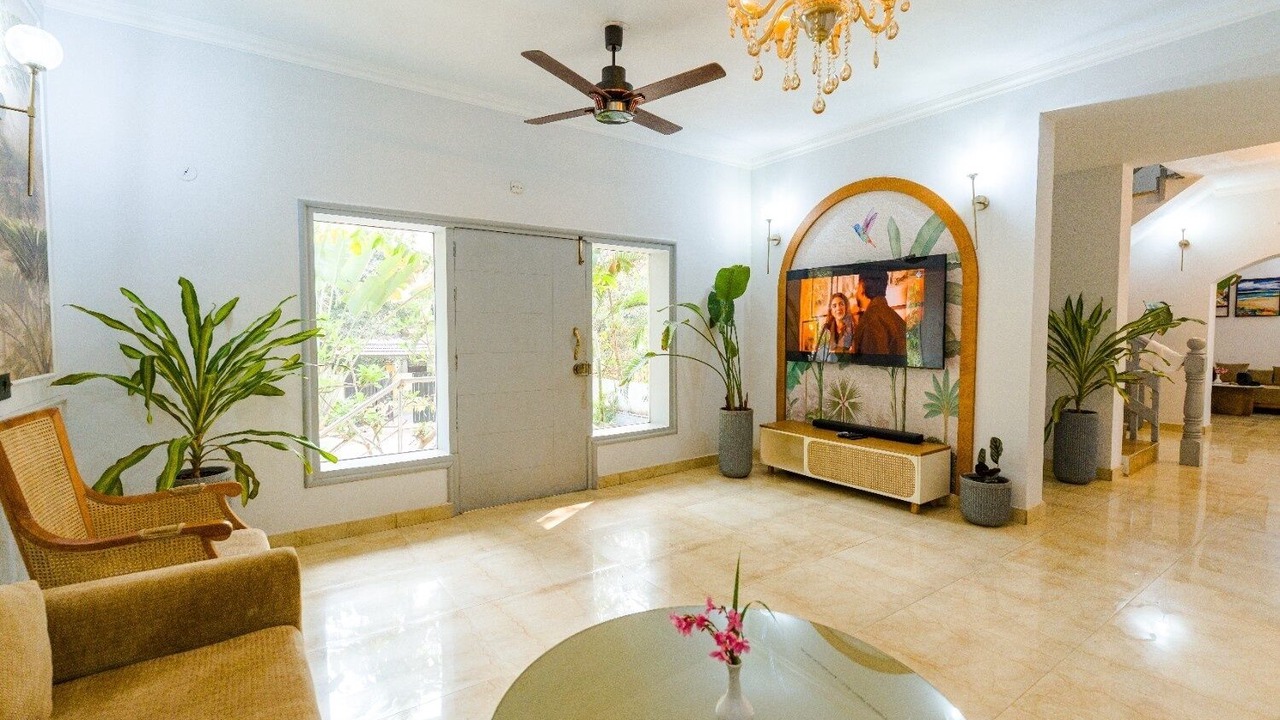Photo of Livingroom in Vagator