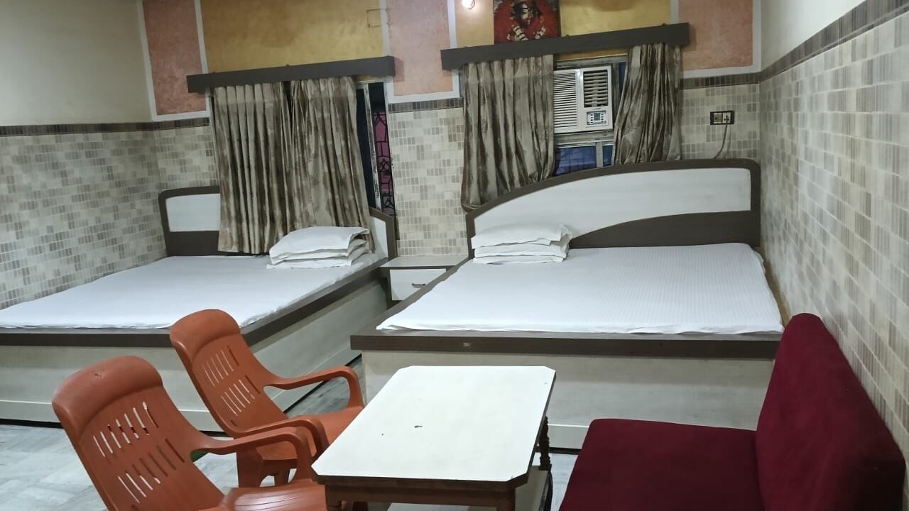 Photo of Bedroom in Tarapith