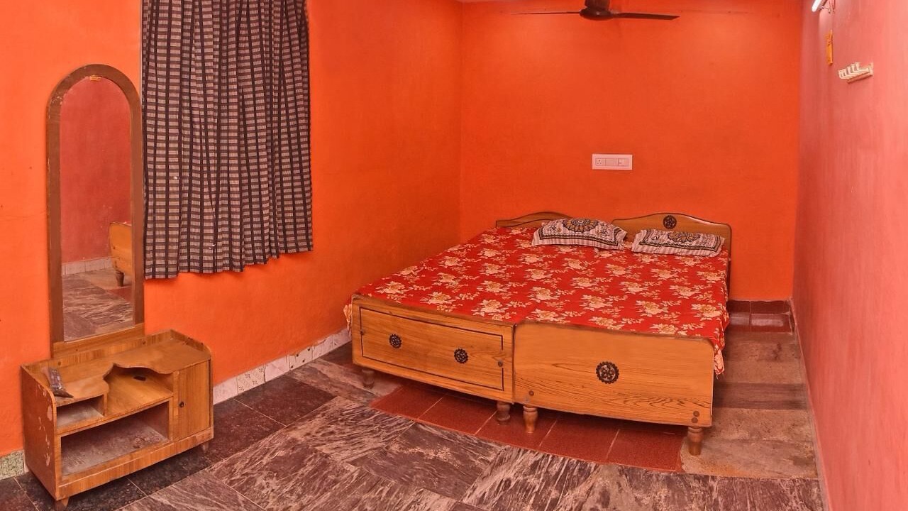 Photo of Bedroom in Mahabalipuram Beach