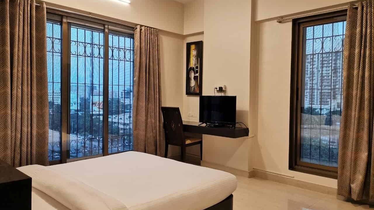 Photo of Bedroom in Bandra East