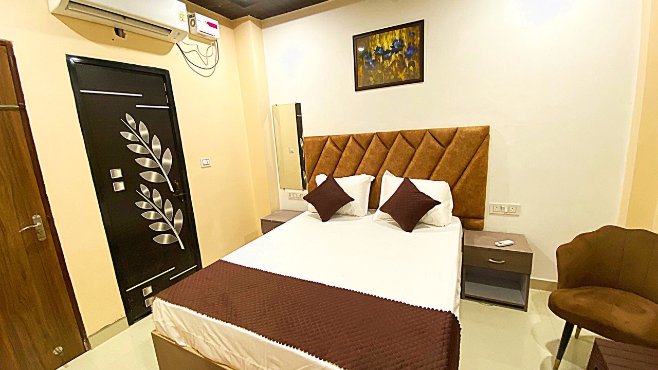Photo of Bedroom in Varanasi