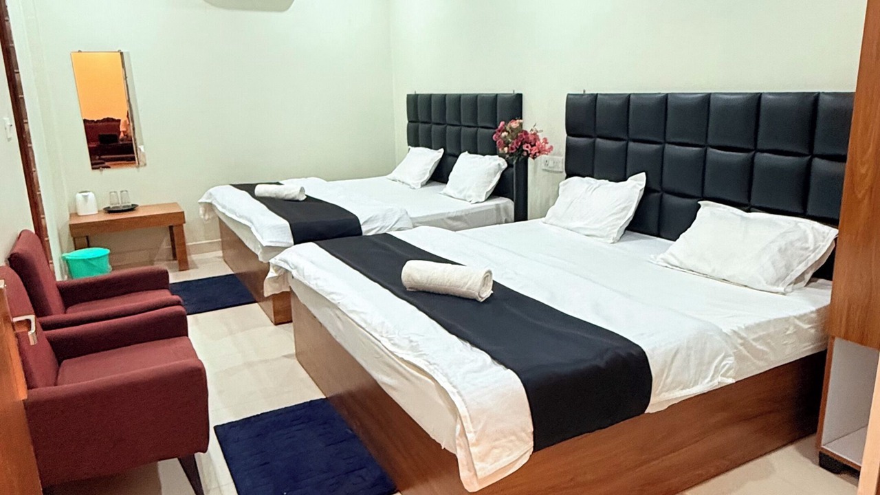 Photo of Bedroom in Naini