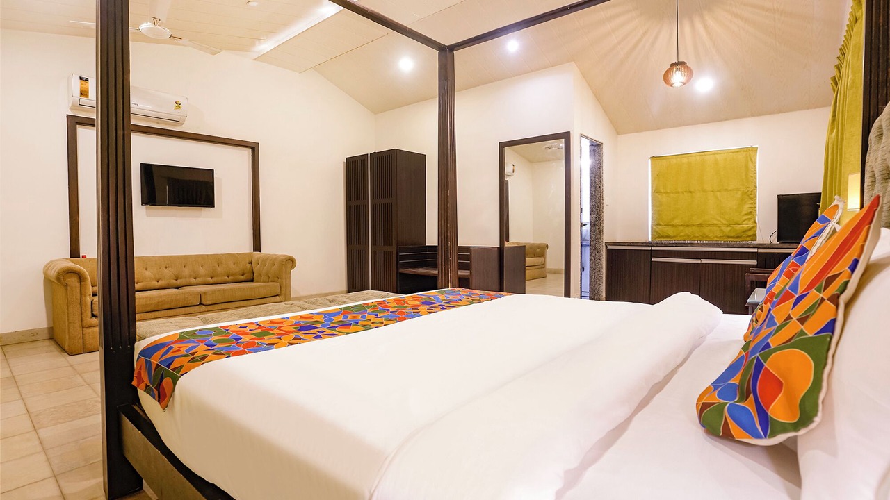 Photo of Bedroom in Sainagar
