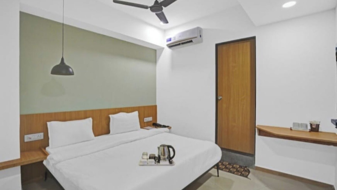 Photo of Bedroom in Surat