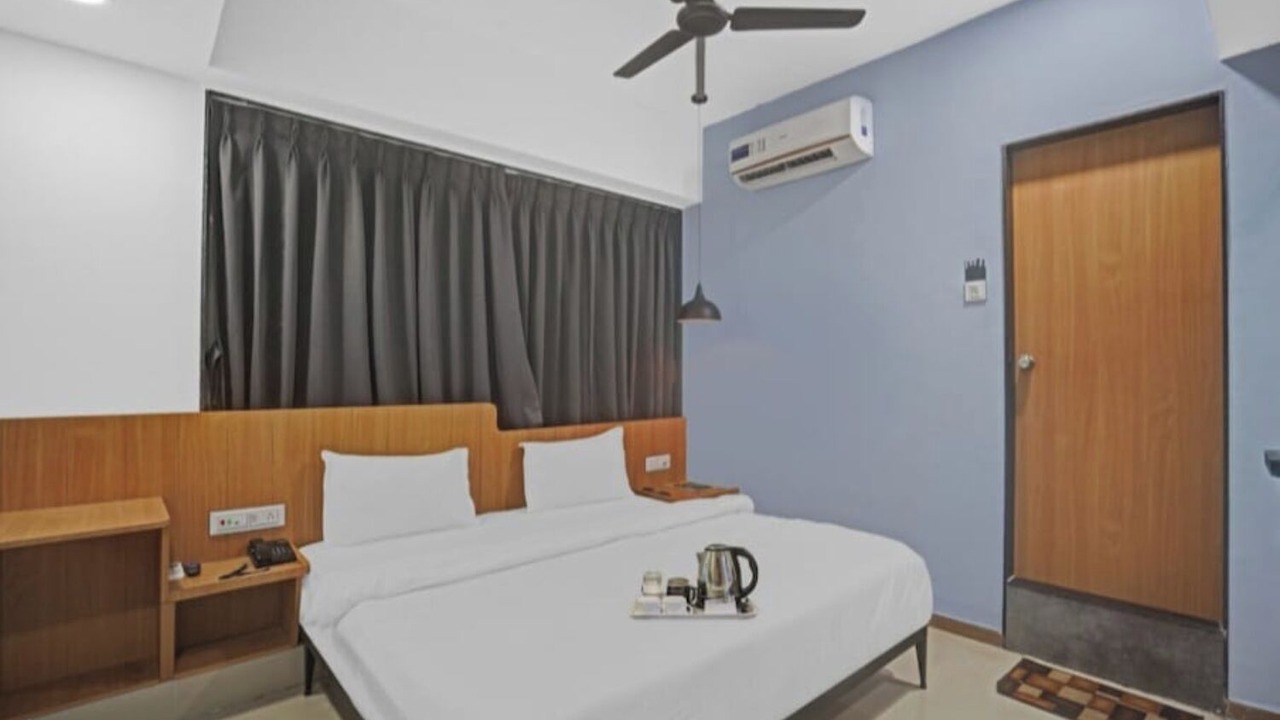 Photo of Bedroom in Surat