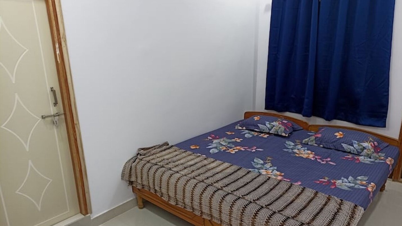 Photo of Bedroom in Dr AS Rao Nagar