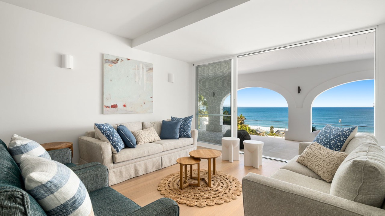 Photo of Livingroom in Whale Beach