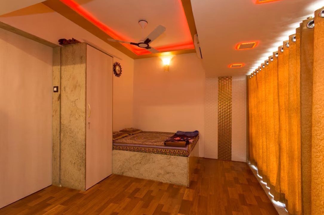 Photo of Bedroom in Aarey Colony