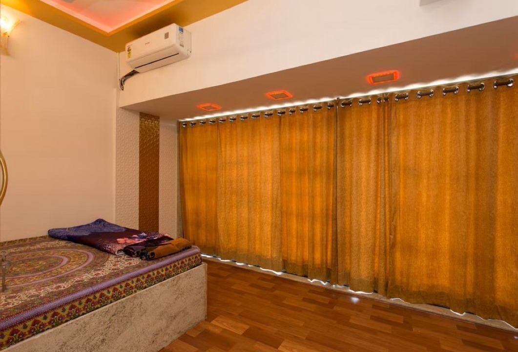 Photo of Bedroom in Aarey Colony
