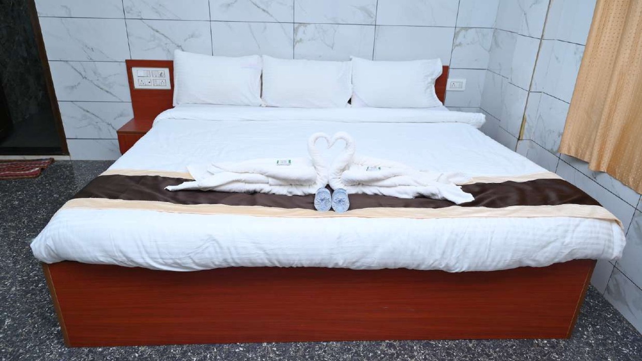 Photo of Bedroom in Murudeshwara