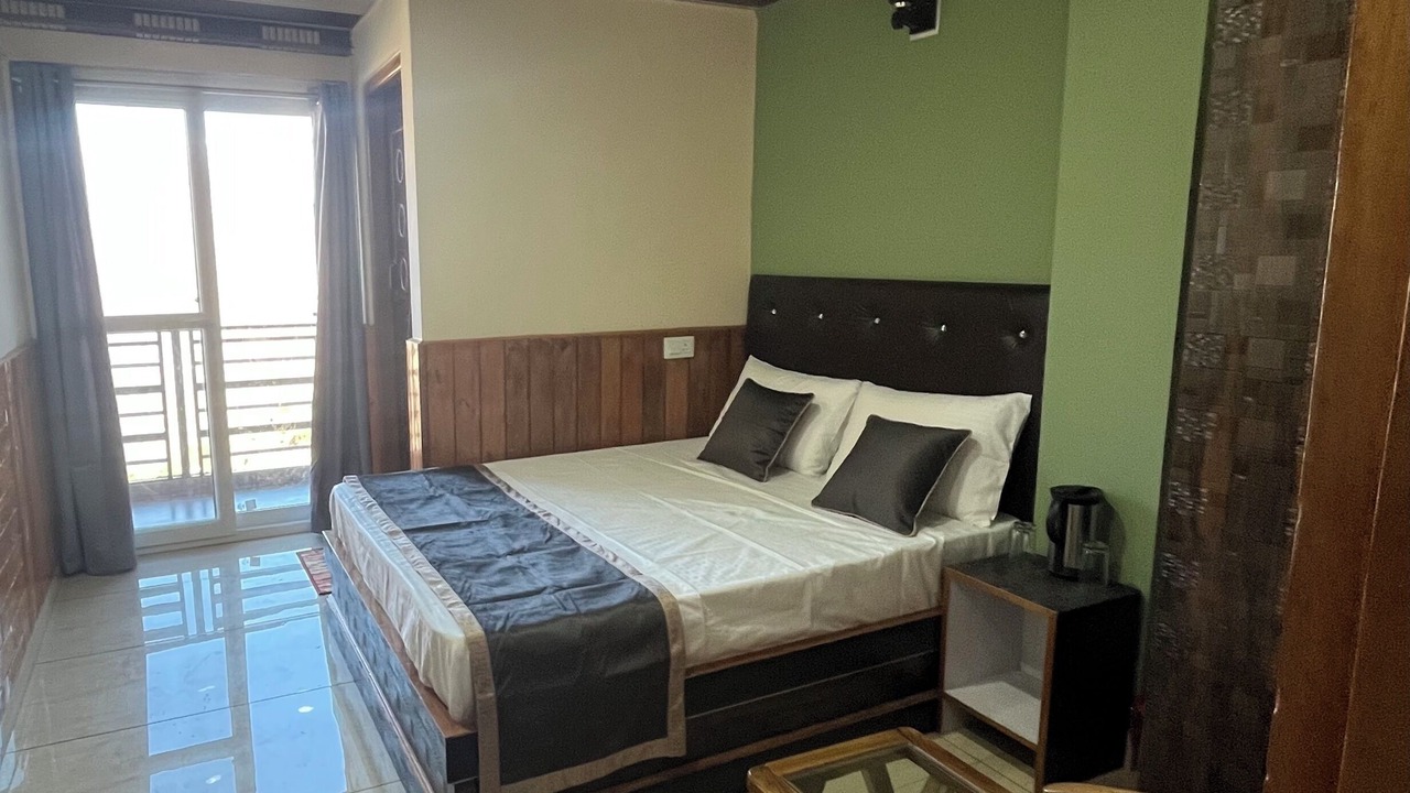 Photo of Bedroom in Sarahan