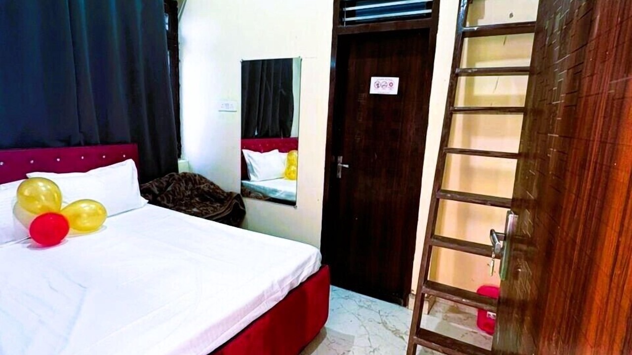 Photo of Bedroom in Vrindavan
