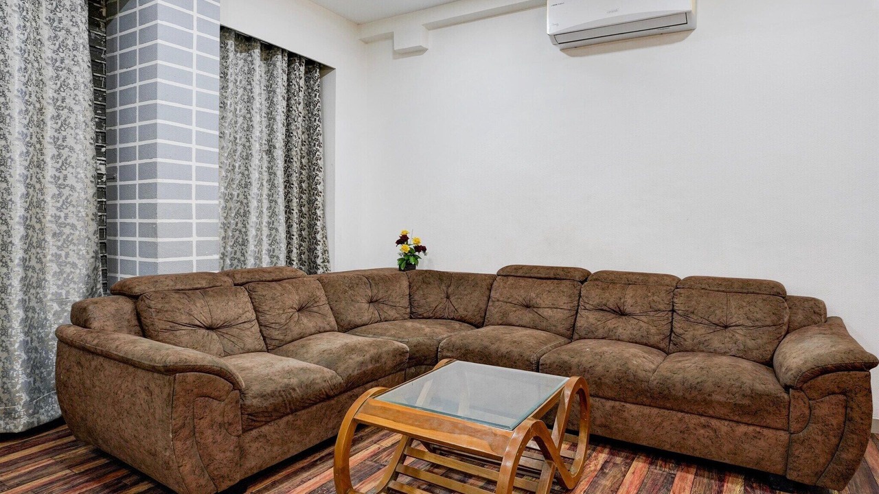 Photo of Livingroom in Satara