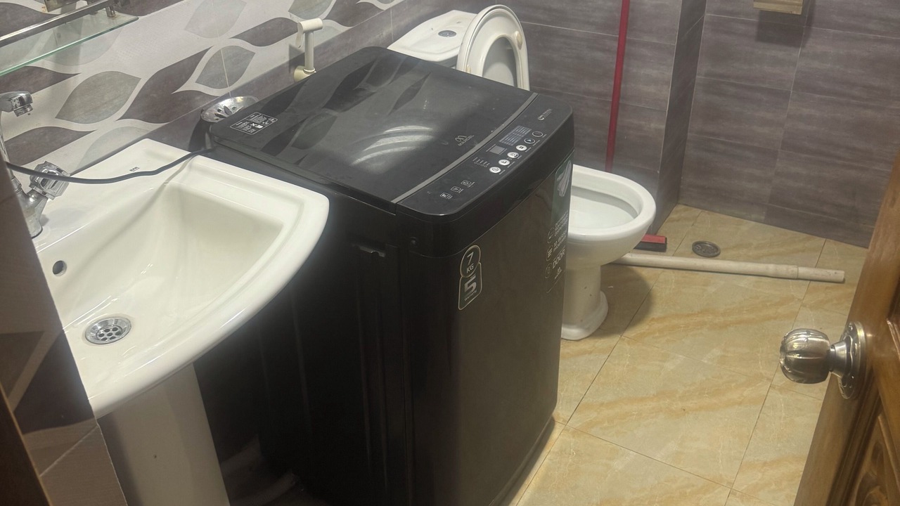 Photo of Bathroom in Maulvi Bazar