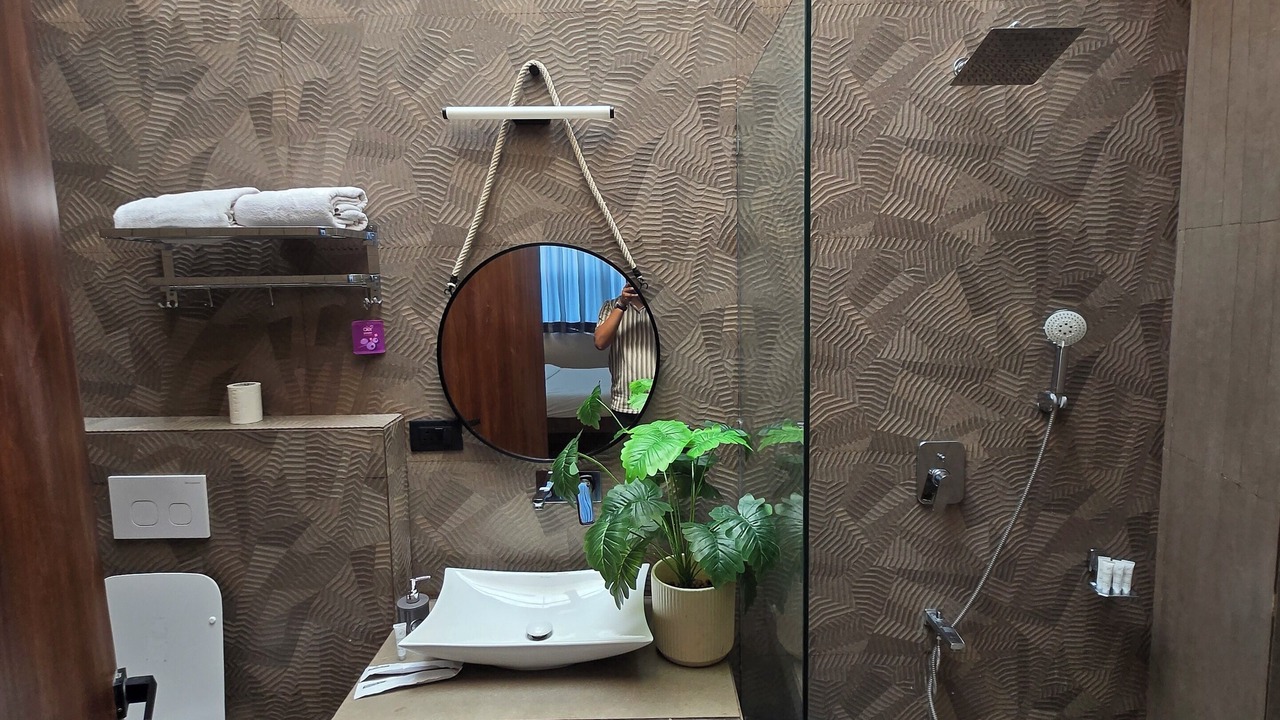 Photo of Bathroom in Mahiravani
