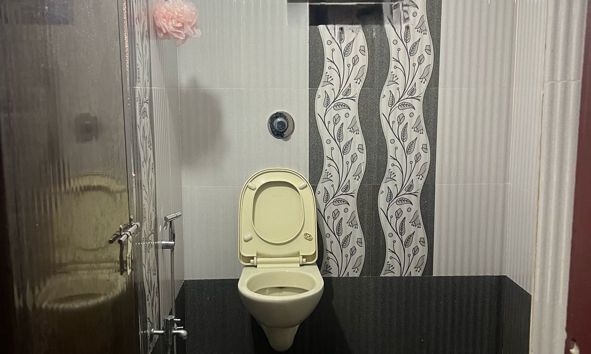 Photo of Bathroom in Mandarthi