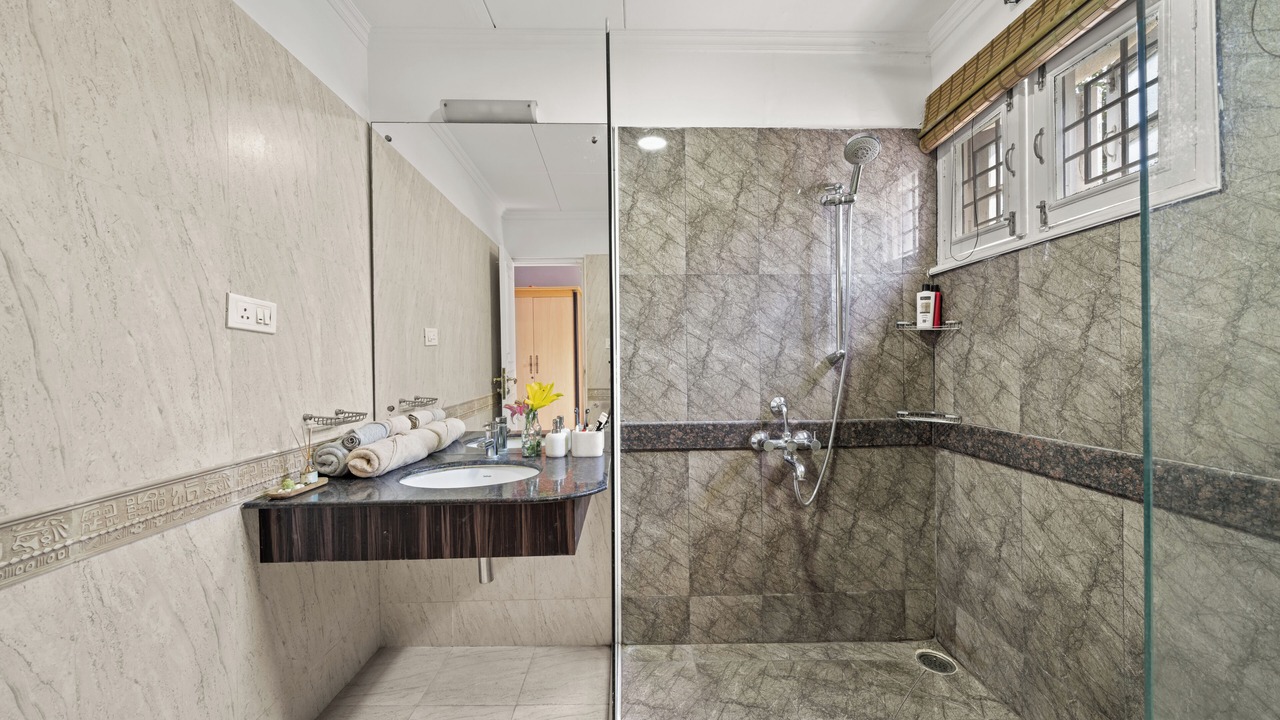 Photo of Bathroom in Agara
