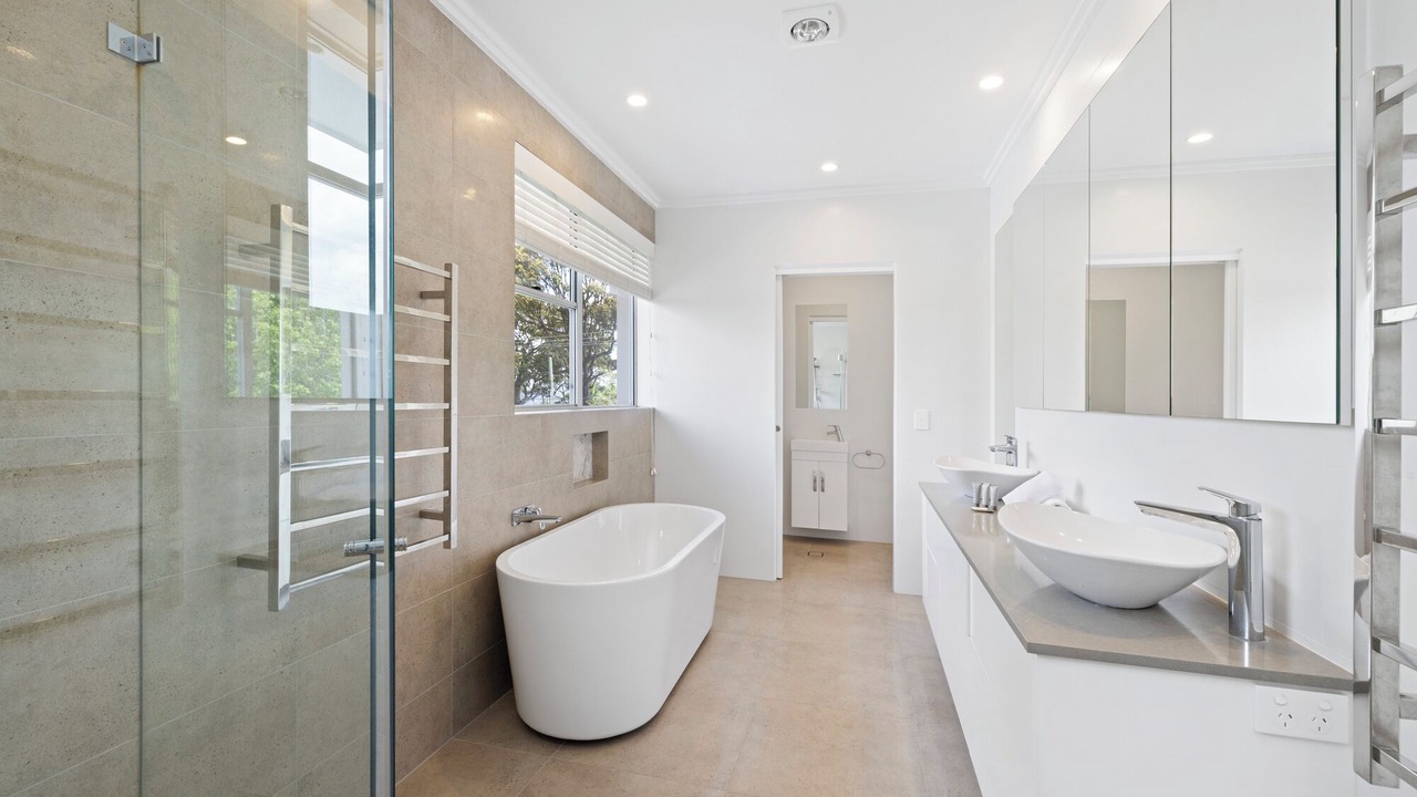 Photo of Bathroom in Avalon Beach