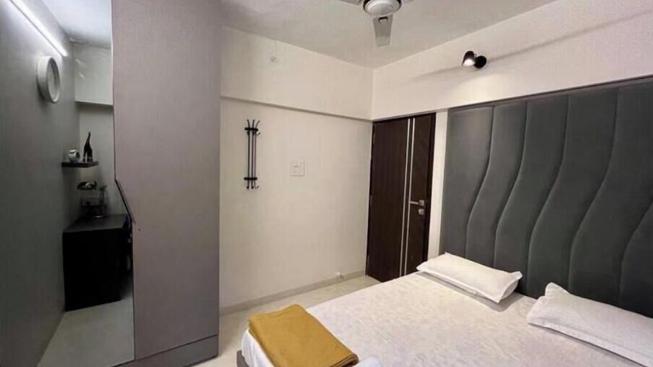 Photo of Bedroom in Kandivali East