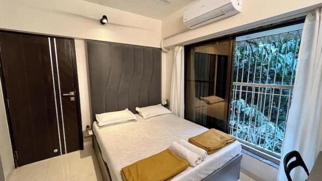 Photo of Bedroom in Kandivali East