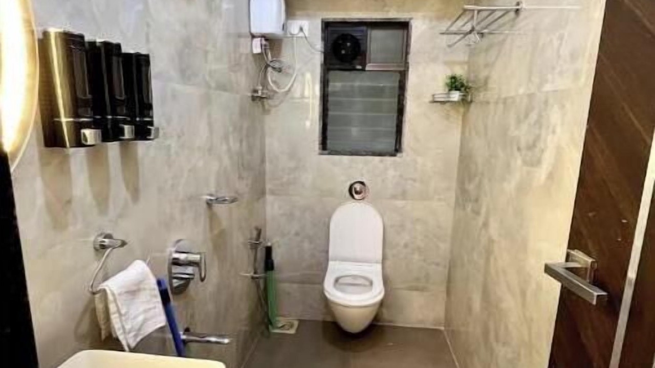 Photo of Bathroom in Kandivali East