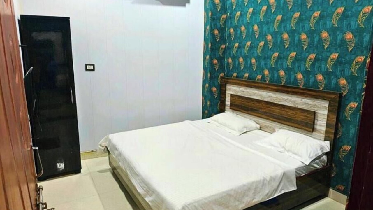 Photo of Bedroom in Gonda