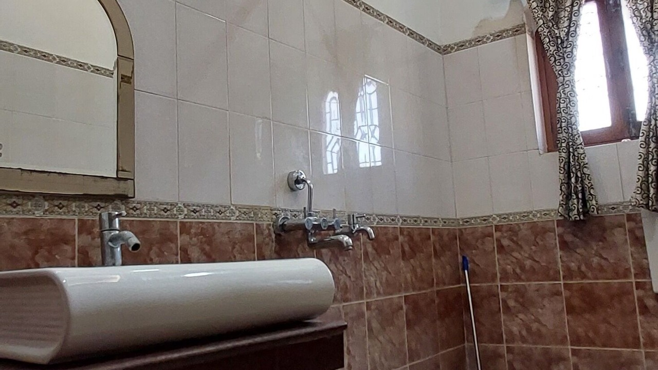 Photo of Bathroom in Varanasi