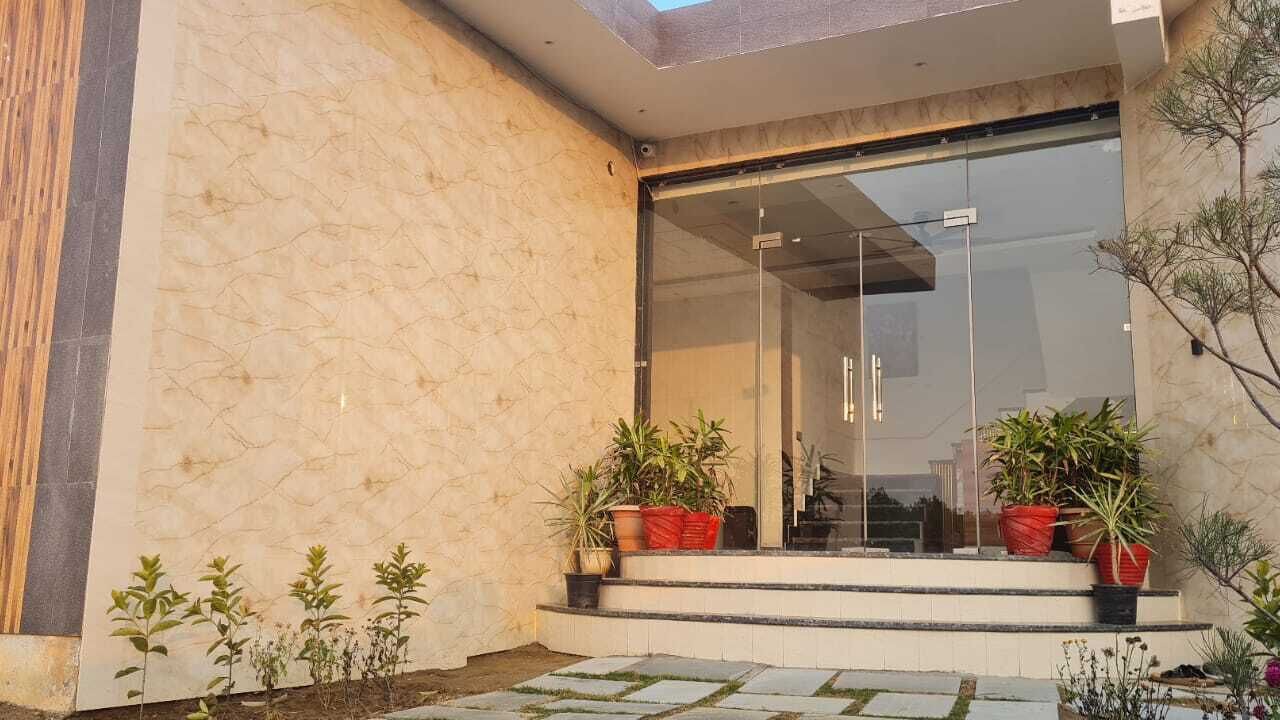 Photo of Outdoor in Mathura