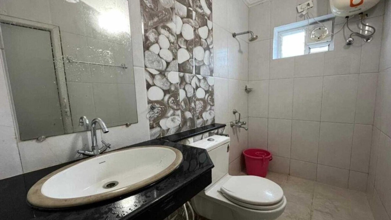 Photo of Bathroom in Gummidipundi