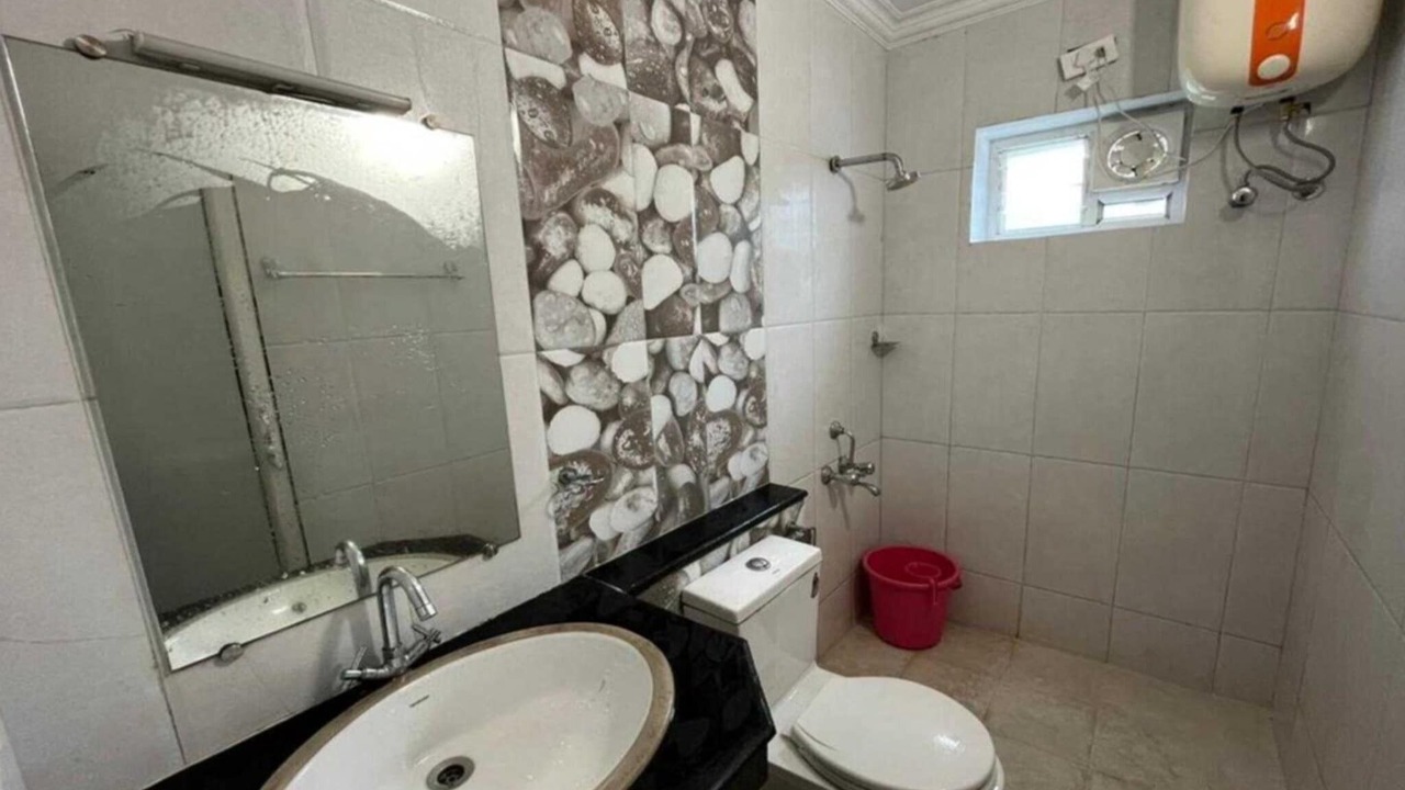Photo of Bathroom in Gummidipundi