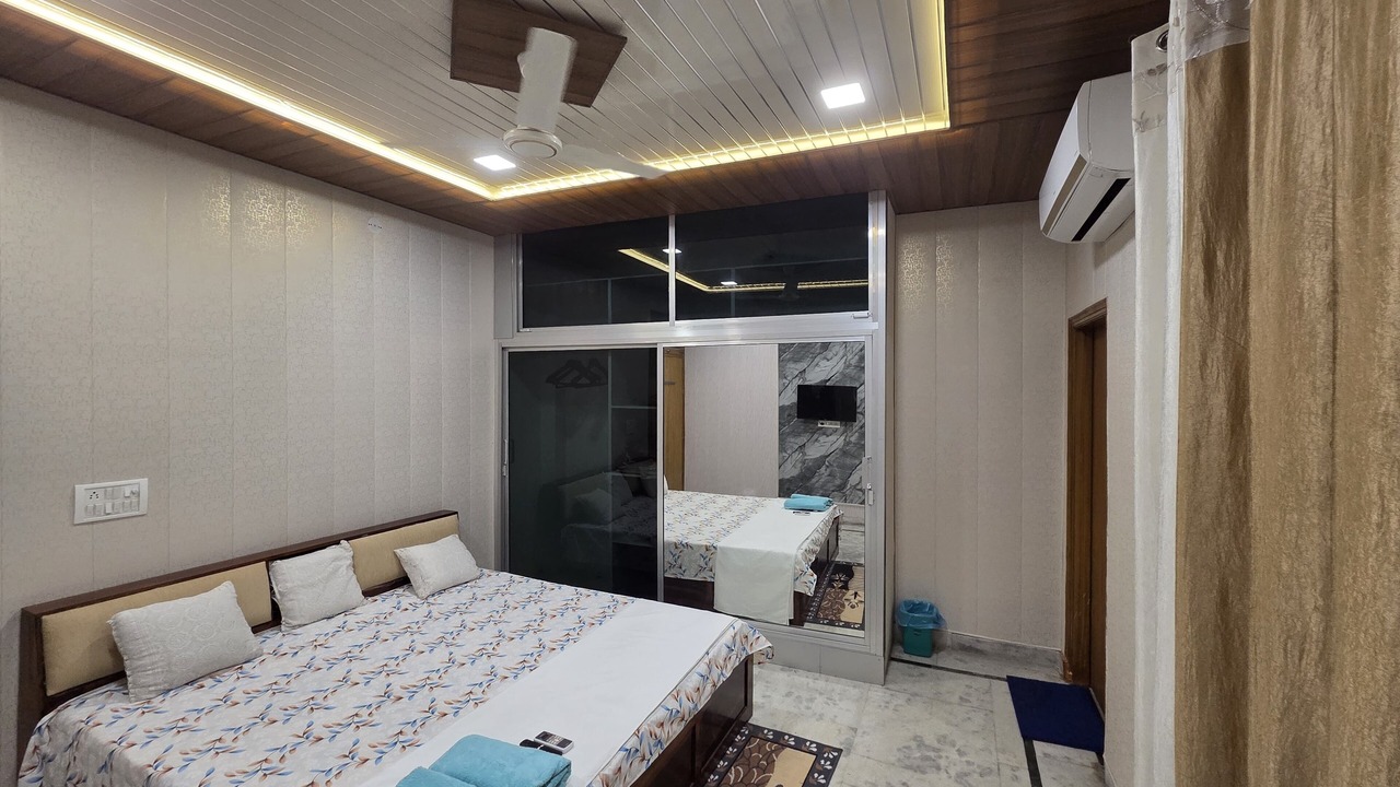 Photo of Bedroom in Dhanauli