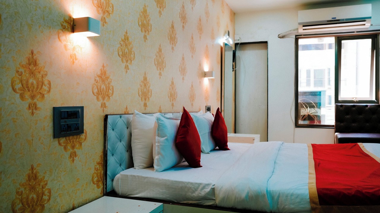 Photo of Bedroom in Malad West