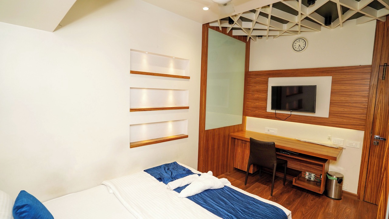 Photo of Bedroom in Powai