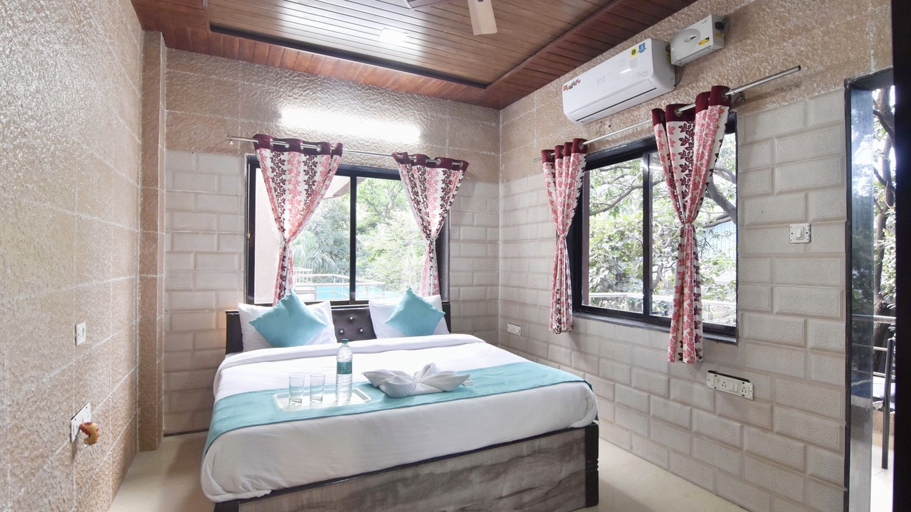 Photo of Bedroom in Lonavala