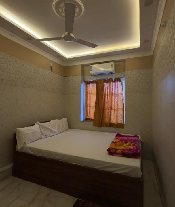 Photo of Bedroom in Sealdah