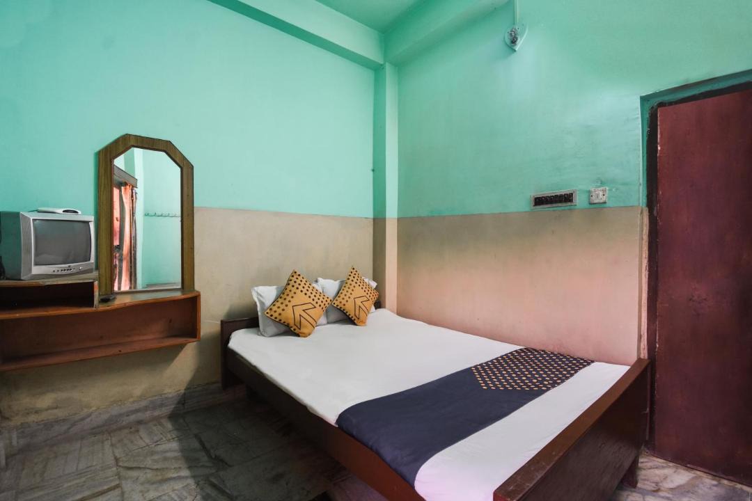 Photo of Bedroom in Tarapith