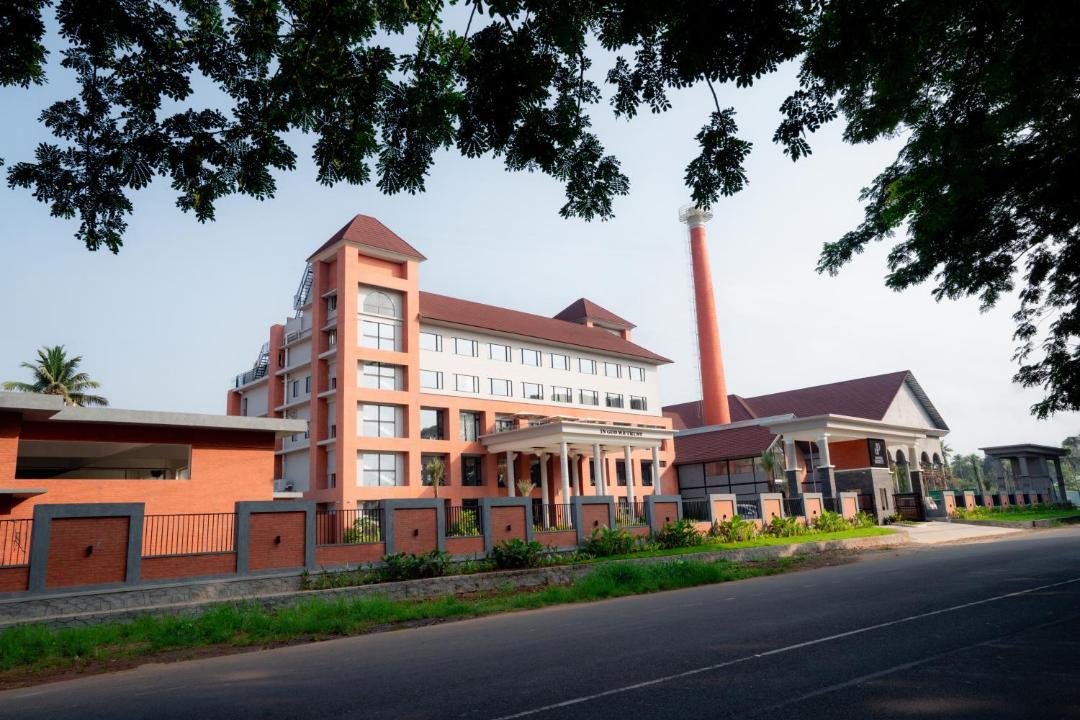 Photo of Buildings in Kuravilangad