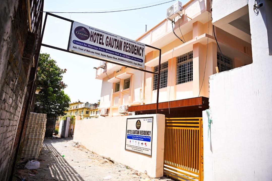 Photo of Buildings in Bodh Gaya